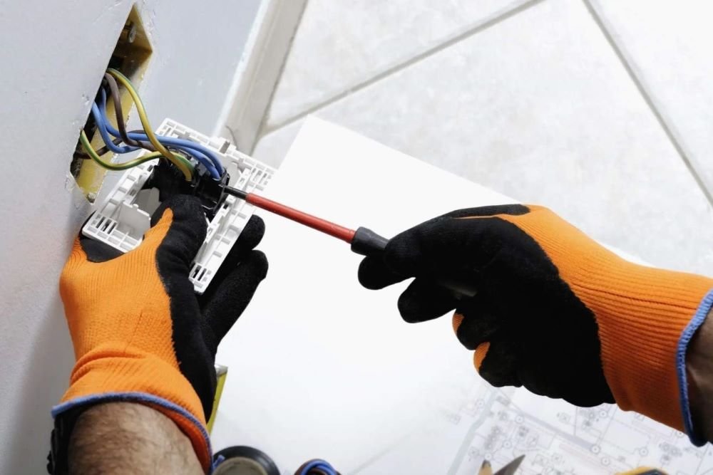 Residential Electricity Service Lace Construction